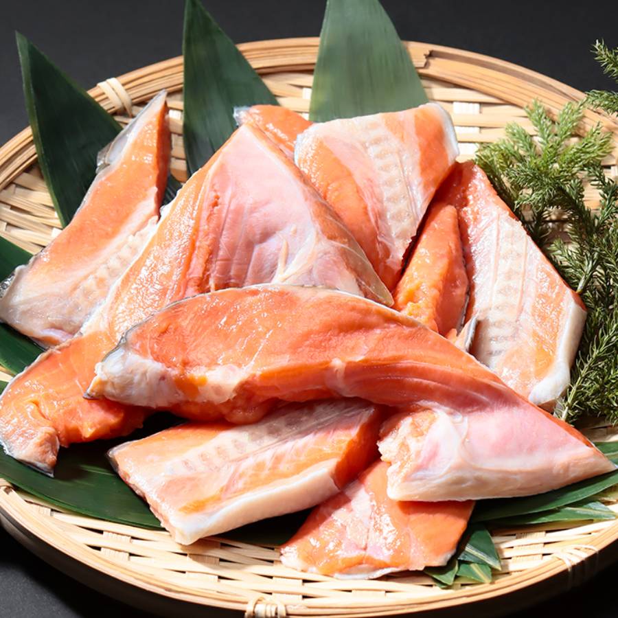 【もったいない！を食べよう】＜弘成＞天然「紅鮭」切り落し300gx2（計600g）