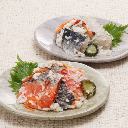 ＜佐藤水産＞紅鮭と鰊(にしん)の飯寿司 各300g