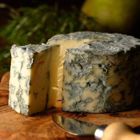 ＜トワ・ヴェール＞くろまつないブルーチーズ200g×2個入