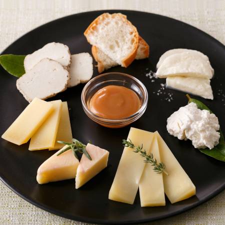 ＜チーズ工房白糠酪恵舎＞セレクトチーズセットＡ「アミューズ」