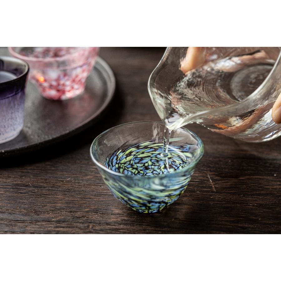 ＜津軽びいどろ＞あおもりの肴　盃4柄セット