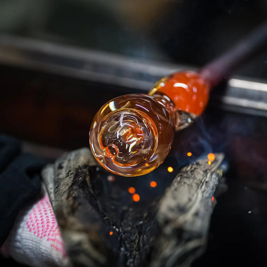 <津軽びいどろ>一輪挿し 舞う桜