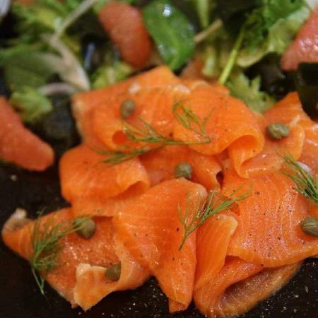 ＜菅原くんせい店＞三陸スモークサーモンギフトセット