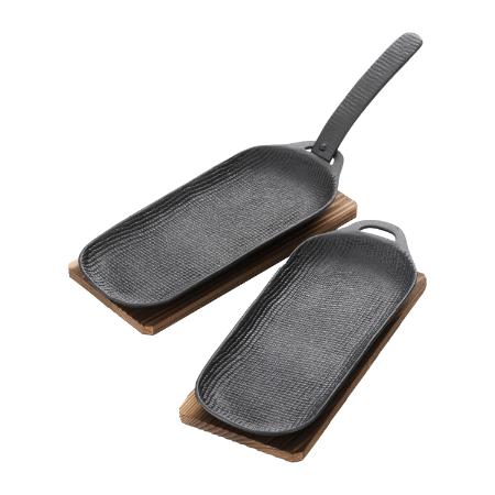 ＜OIGEN＞南部鉄器 　焼き焼きグリル　スリム２個セット（焼杉木台付き）