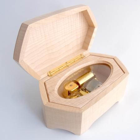 ＜熊野洞＞六角形オルゴール羽生結弦モデル「バラード第一番」