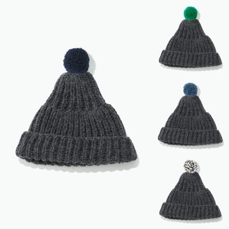 ＜KESENNUMA KNITTING＞ポンポン帽子　チャコールグレー/ポンポンカラー全4色