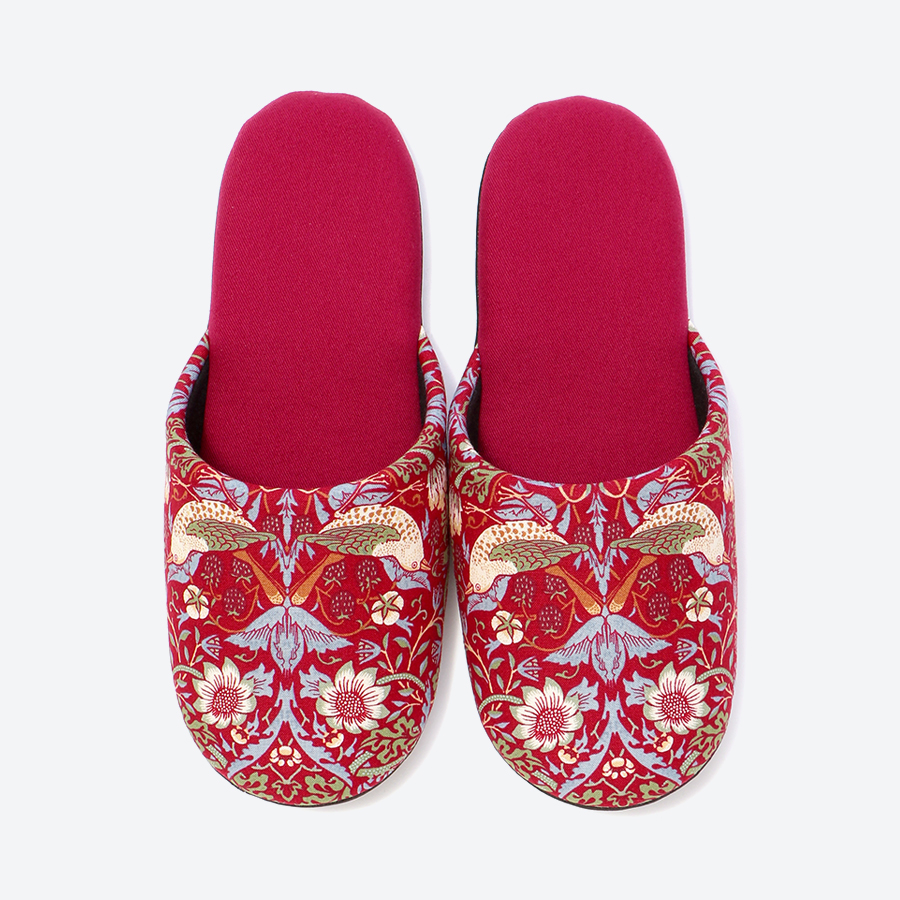 BEST OF MORRISファブリック使用ソフトスリッパ　イチゴ泥棒　フィットサイズ　レッド2足