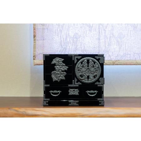 仙台箪笥　片開小箪笥　黒呂漆塗り　巾40×奥30×高34cm　9kg×１