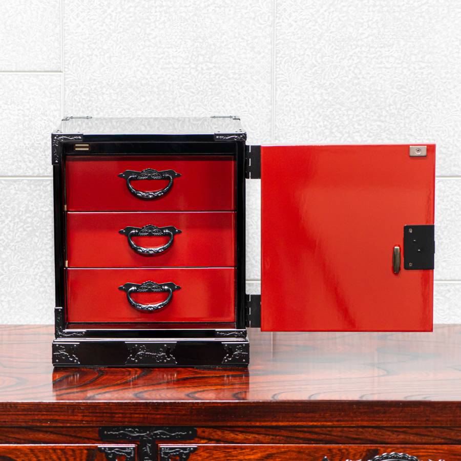 仙台箪笥 舟箪笥 前朱色漆・側黒呂漆塗り（利府町ふるさと納税限定）