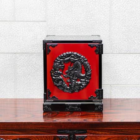 仙台箪笥 舟箪笥 前朱色漆・側黒呂漆塗り（利府町ふるさと納税限定）