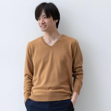 ＜SHIRATA　KNITWORKS／白田のカシミヤ＞Vネックプルオーバー　ベビーカシミヤ100%【度詰】キャメル（紳士M・L）