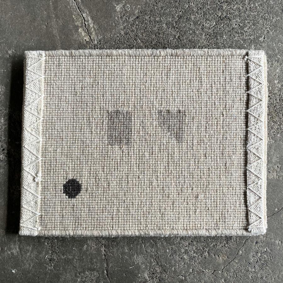 ＜米沢緞通・滝沢工房＞バランス（スツールラグ：約30×40cm）
