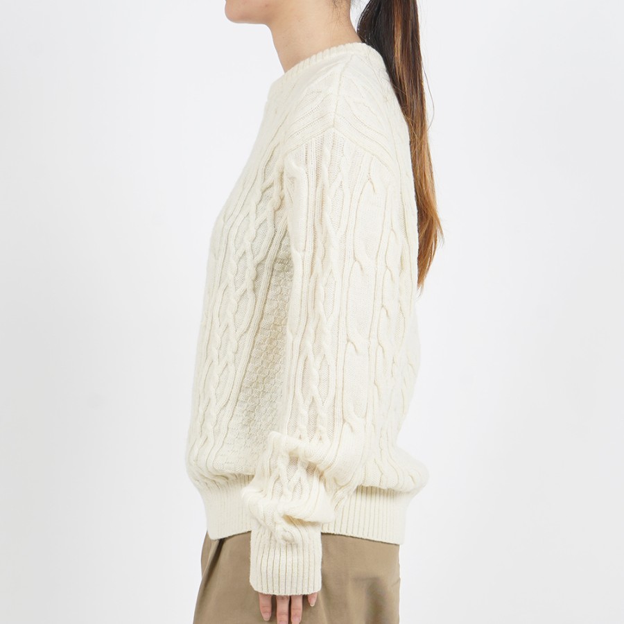 <satosenistandard>佐藤繊維ウール100%ミドルゲージ ケーブルセーター/ホワイト