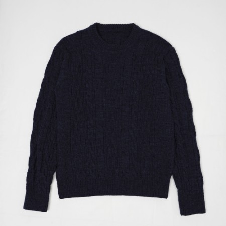 ＜satosenistandard＞佐藤繊維ウール100％ミドルゲージ ケーブルセーター／ダークブルー