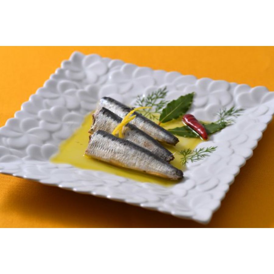 ＜本家留蔵＞プレミアムオイルサーディン、ごま漬の詰合せ（220g×2、140g×2）