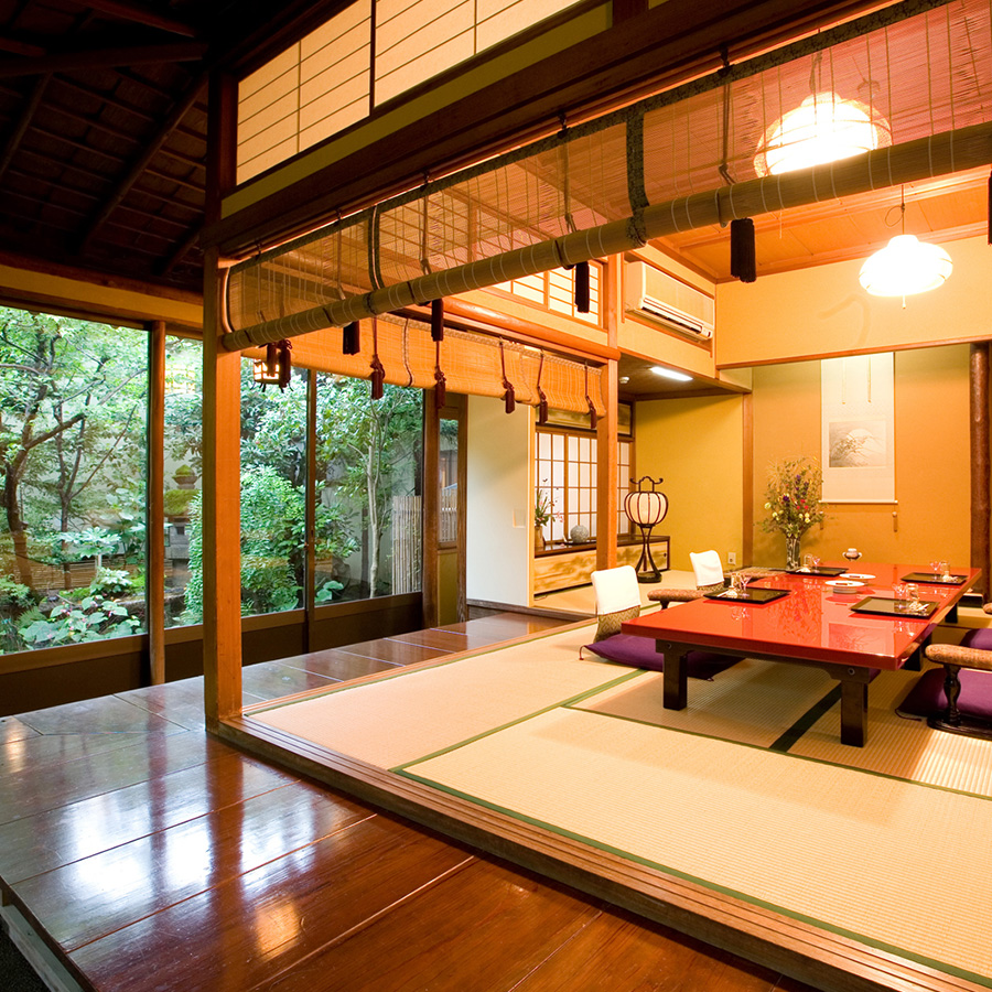 <料亭かも川本館>佐渡ゴールドサーモンの長岡越後味噌漬8切入