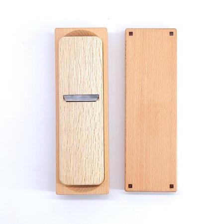 ＜台屋＞鰹節削り器　赤香　ブナ×青紙