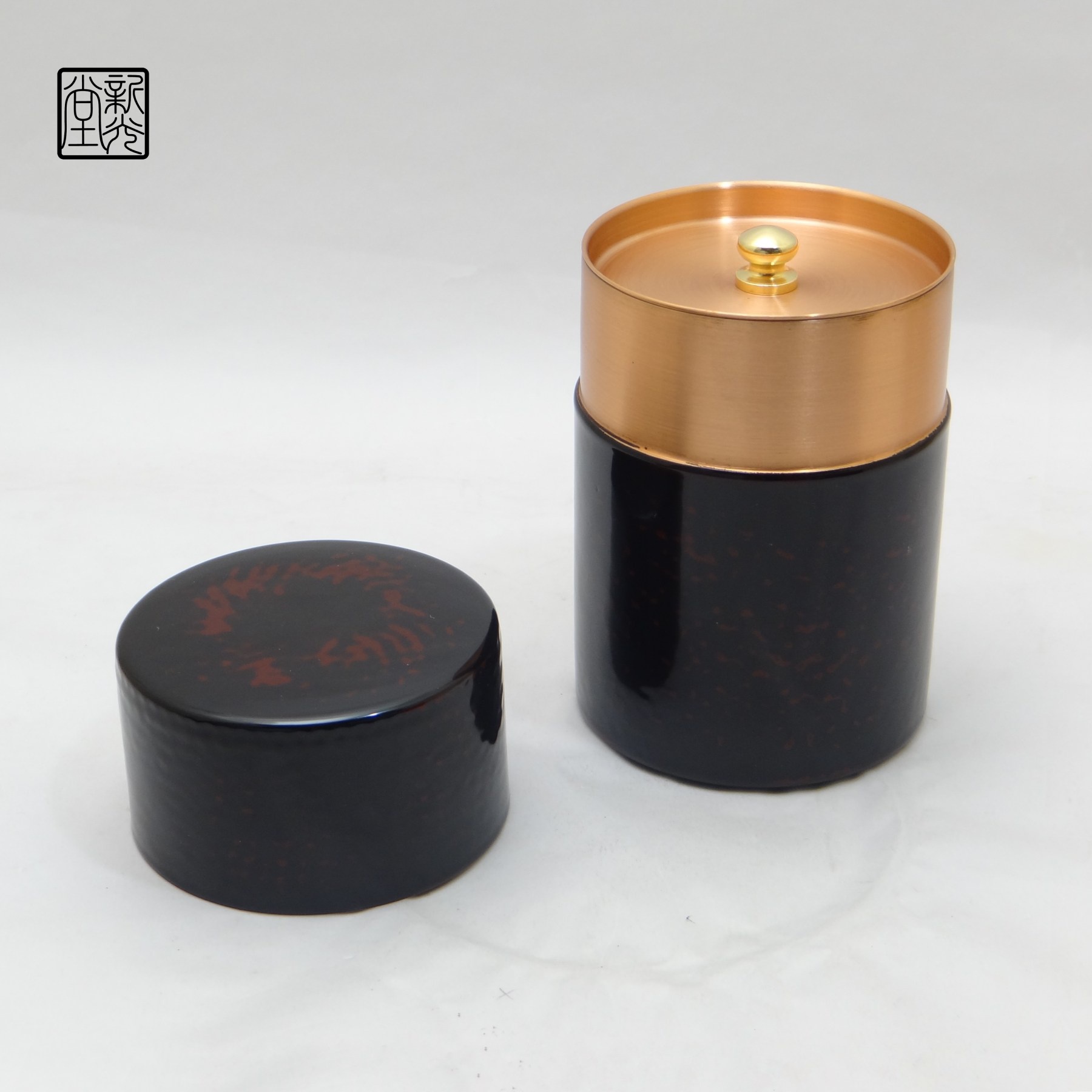 ＜新光堂＞ 金胎漆器茶筒 曙塗