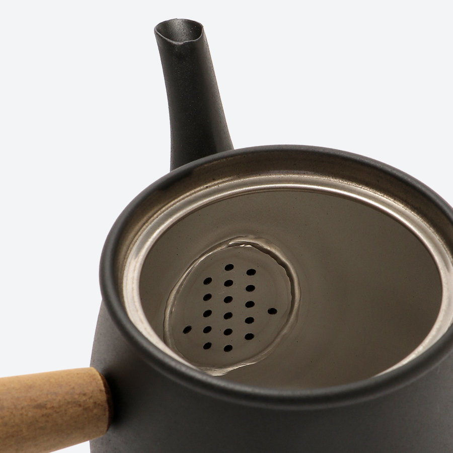 茶き 急須（小）茶こし付[くろいろ]