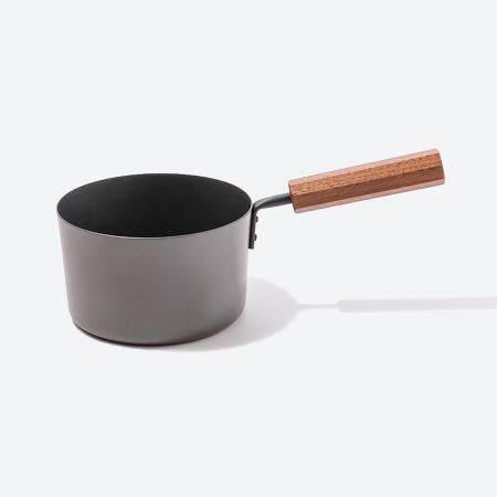〈鉄鍋シリーズ〉片手鍋１６cm　窒化加工
