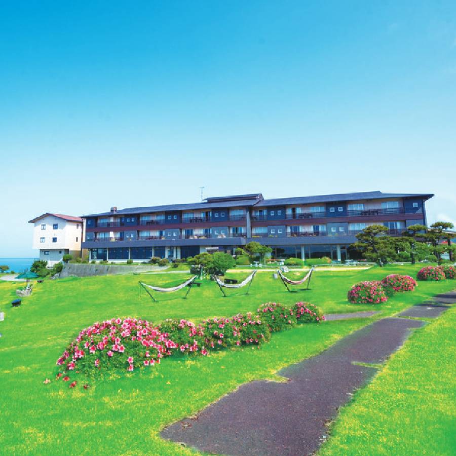 ＜HOTEL AZUMA＞１泊２食付２名様　平日利用　サンセットパノラマオーシャンフロント