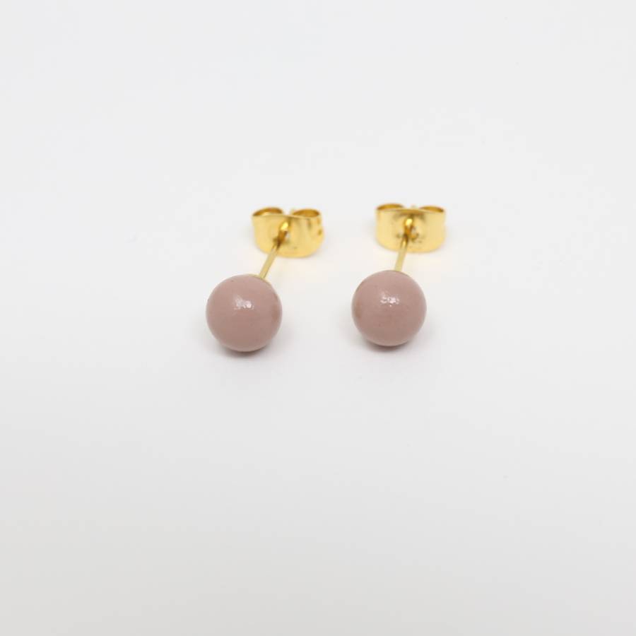 ＜ヌシヤ＞輪島でうまれた うるしのピアス　さくら（ピンク）