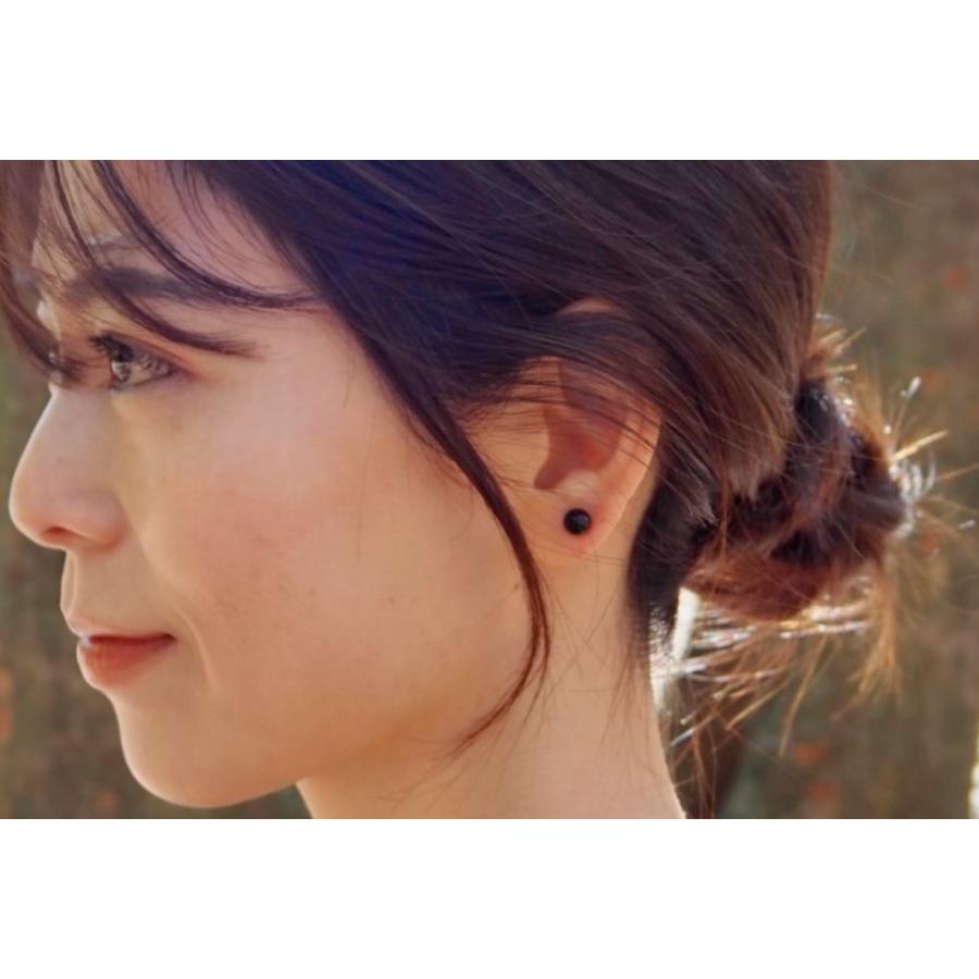 ＜ヌシヤ＞輪島でうまれた うるしのピアス　しっこく（黒）