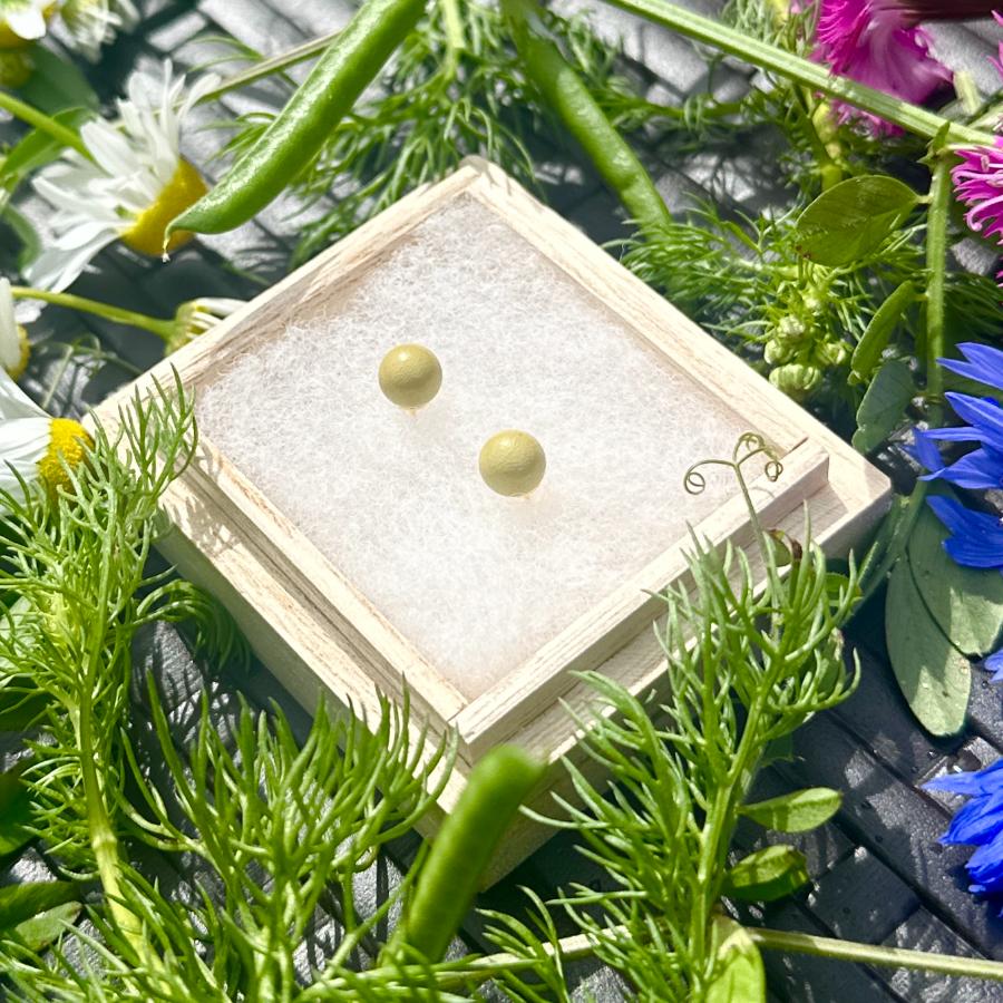 ＜ヌシヤ＞輪島でうまれた うるしのイヤリング　わかな（黄緑）