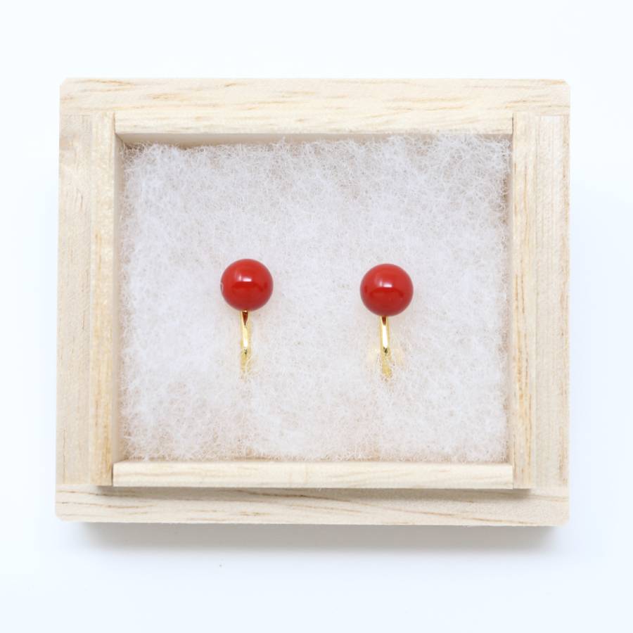 ＜ヌシヤ＞輪島でうまれた うるしのイヤリング　あかね（赤）