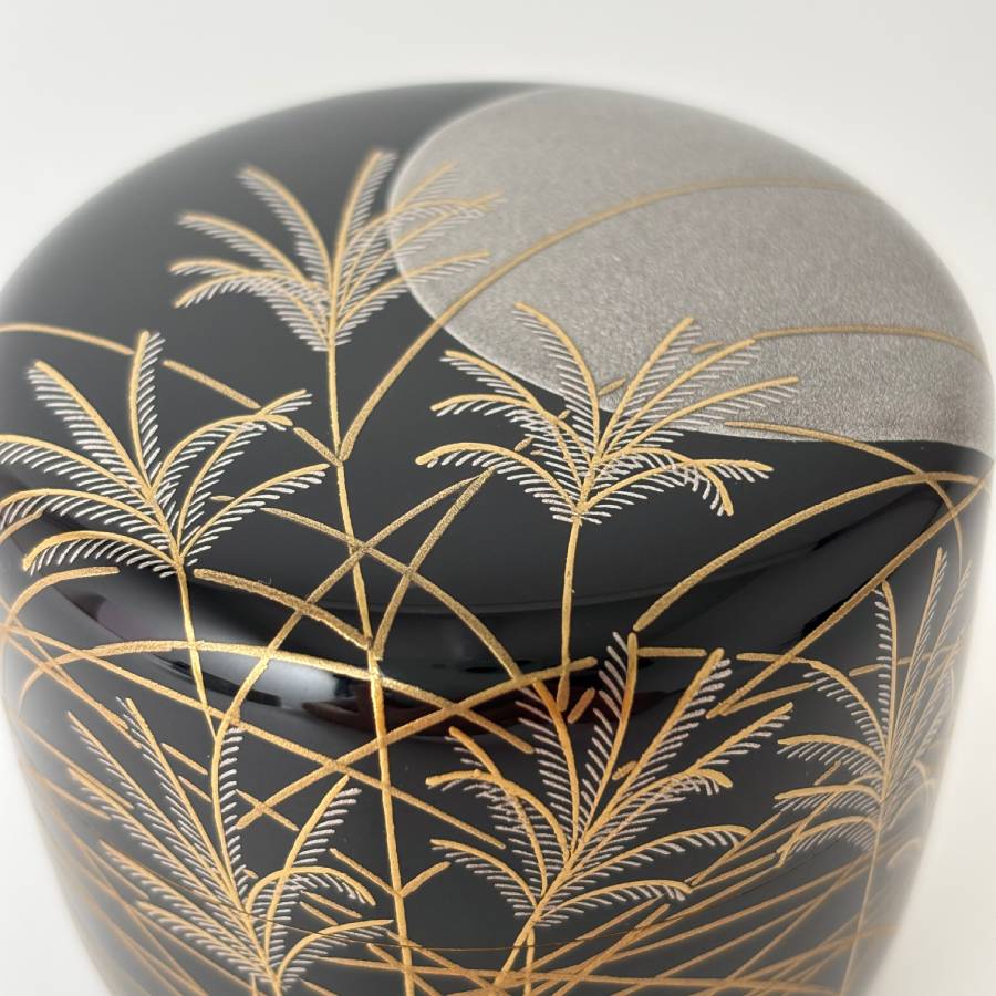 ＜うるしアートはりや＞薄に月蒔絵大棗