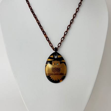 <うるしアートはりや>ふくろう蒔絵べっ甲ペンダント