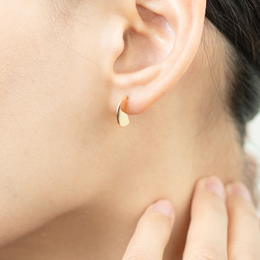 ＜ONOV　LUXE＞ピアス　ALLISON　M　K18