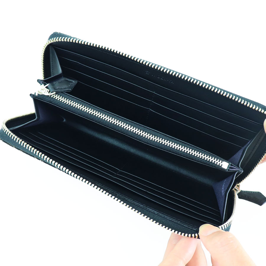 <印傳屋 上原勇七>甲州印傳 印傳屋上原勇七 半周り束入れ 黒×白 夢ひつじ