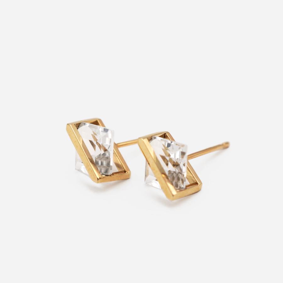 ＜januka/ヤヌカ＞BAND EARRINGS QUARTZ（ピアス）