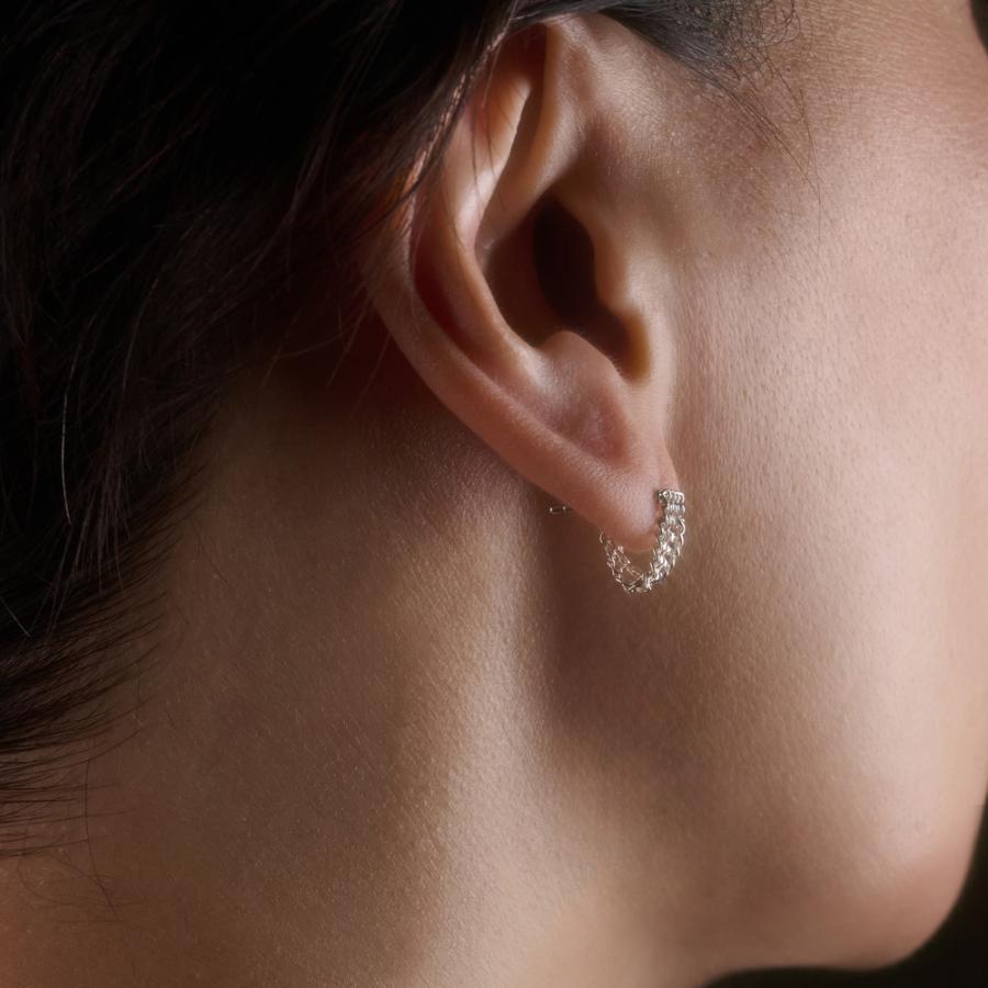 ＜januka/ヤヌカ＞DENSITY EARRINGS SILVER（ピアス）