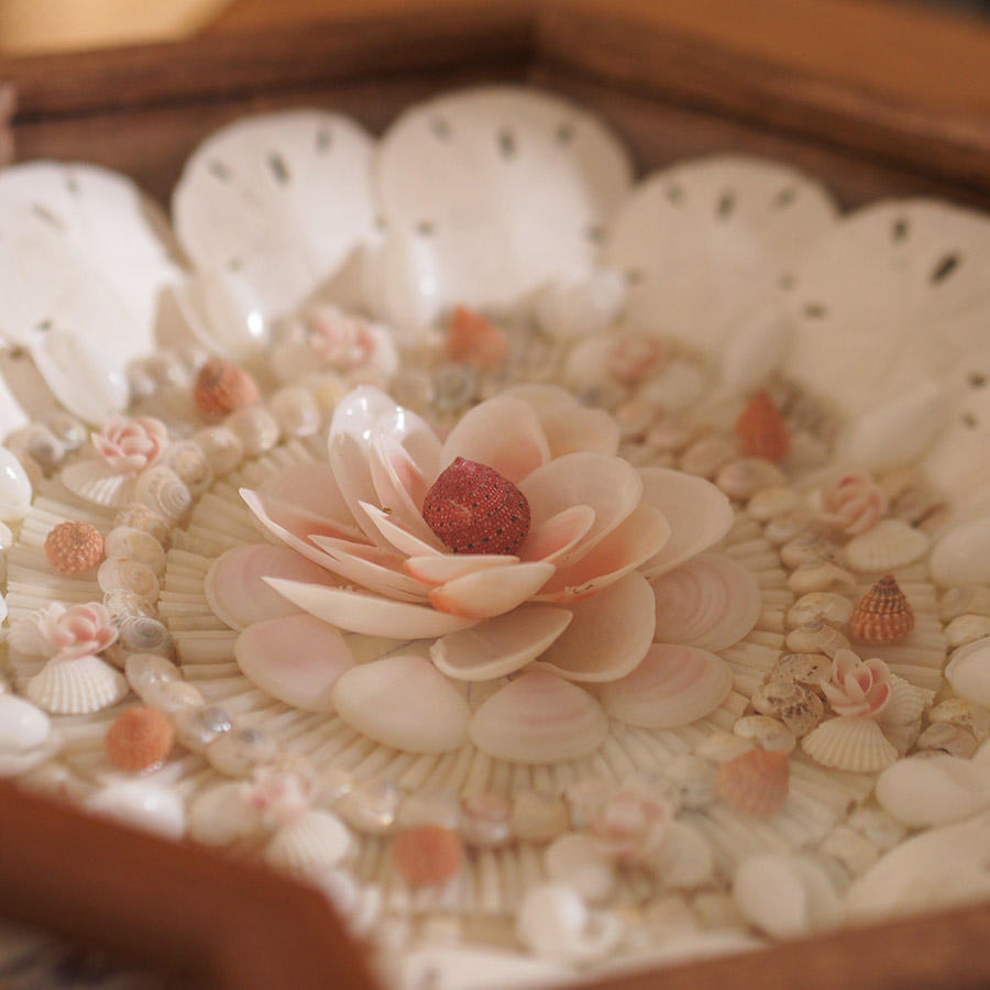 貝がらアート セーラーズバレンタイン 10インチ（約25cm） 三越伊勢丹オリジナルデザイン「Flower Garden」