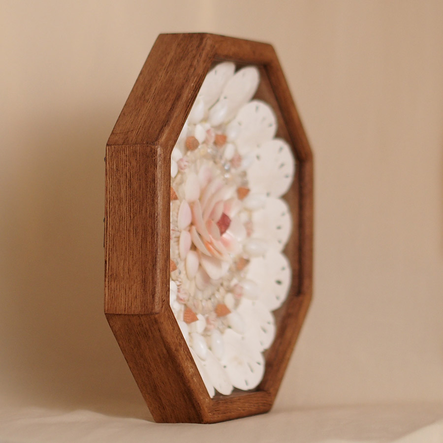 貝がらアート セーラーズバレンタイン 10インチ（約25cm） 三越伊勢丹オリジナルデザイン「Flower Garden」