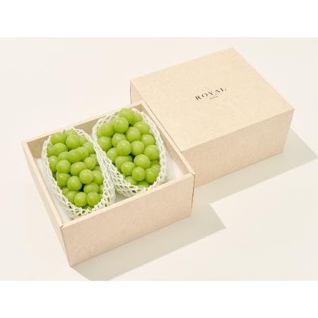 ＜Bonchi＞甲州市産 大粒シャインマスカット2房入り　1.3kg 自然農法
