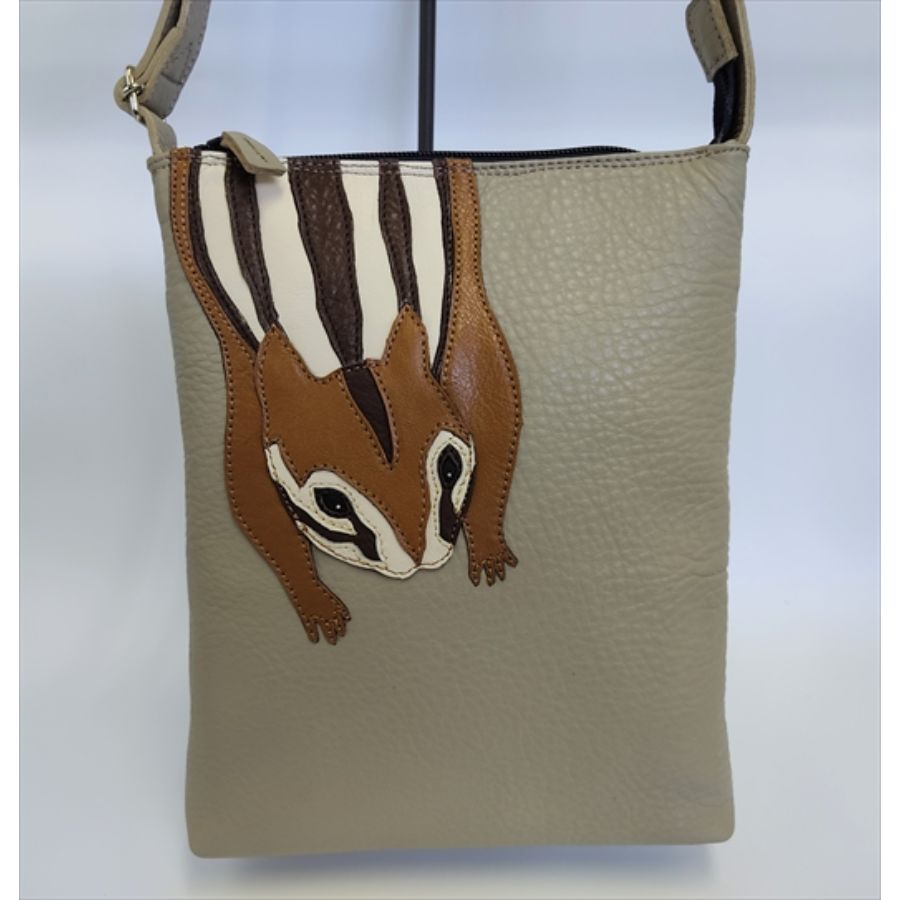 ＜鞄工房　香＞リスのショルダーバッグ