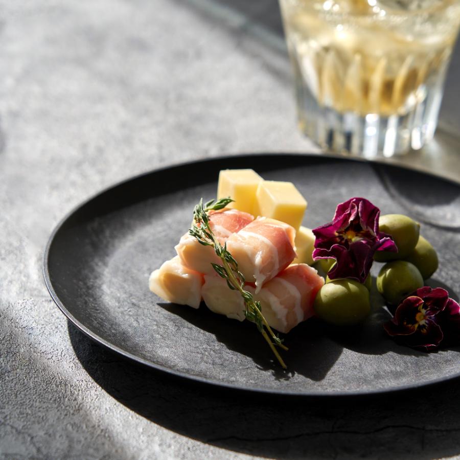 <hide k 1896>ROUND PLATE 21cmペアセット (中皿2枚セット)建築家 隈 研吾デザインモデル