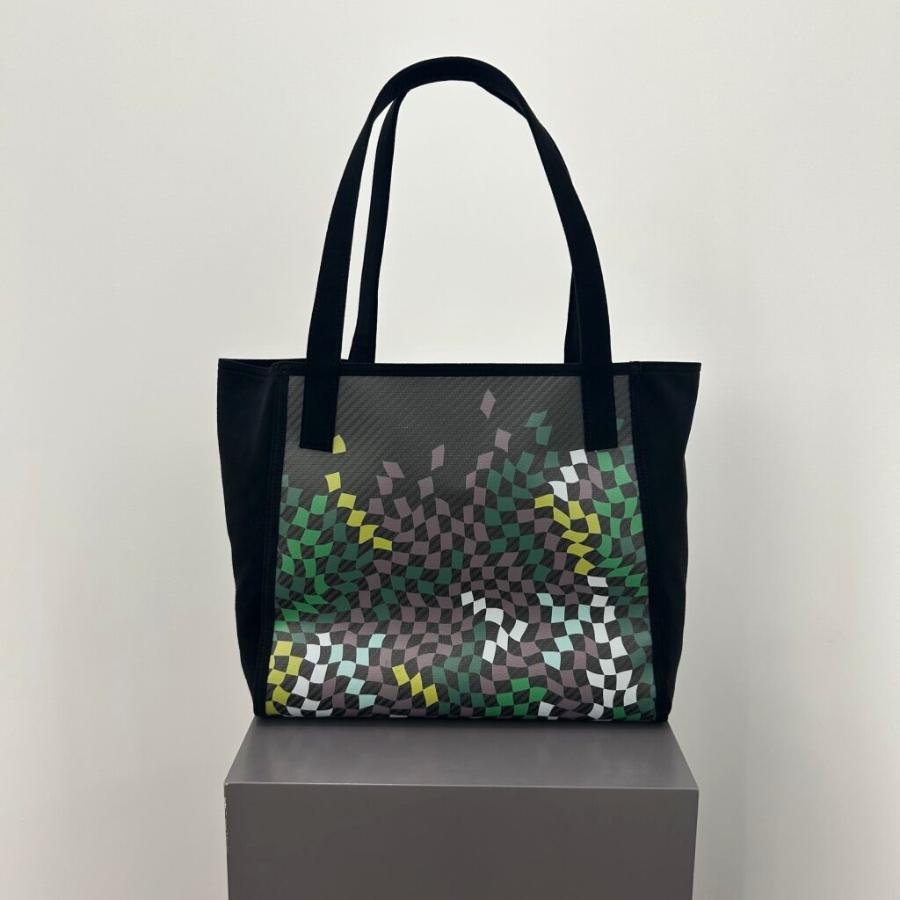 ＜hide k 1896＞MINIMAL TOTE BAG medium with MIKIO ART (CARBON FIBER)