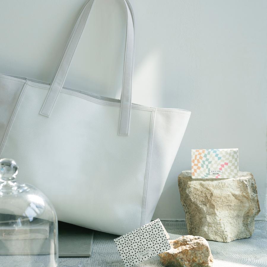 ＜hide k 1896＞MINIMAL TOTE BAG medium with MIKIO ART (GLASS FIBER)