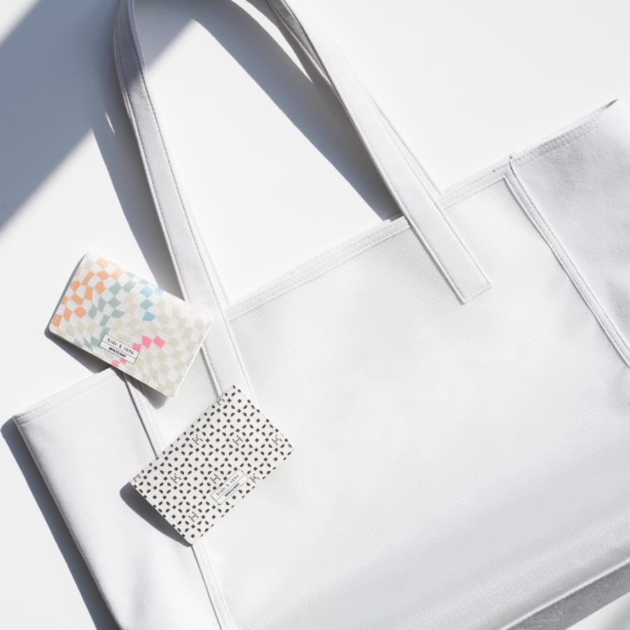 ＜hide k 1896＞MINIMAL TOTE BAG medium with MIKIO ART (GLASS FIBER)