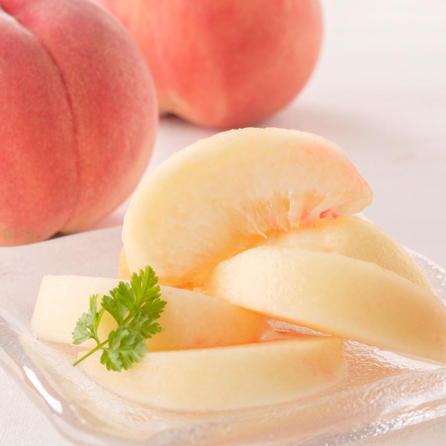 飛騨桃「あかつき」特秀品2.6kg 甘くジューシーな果肉、大玉の桃