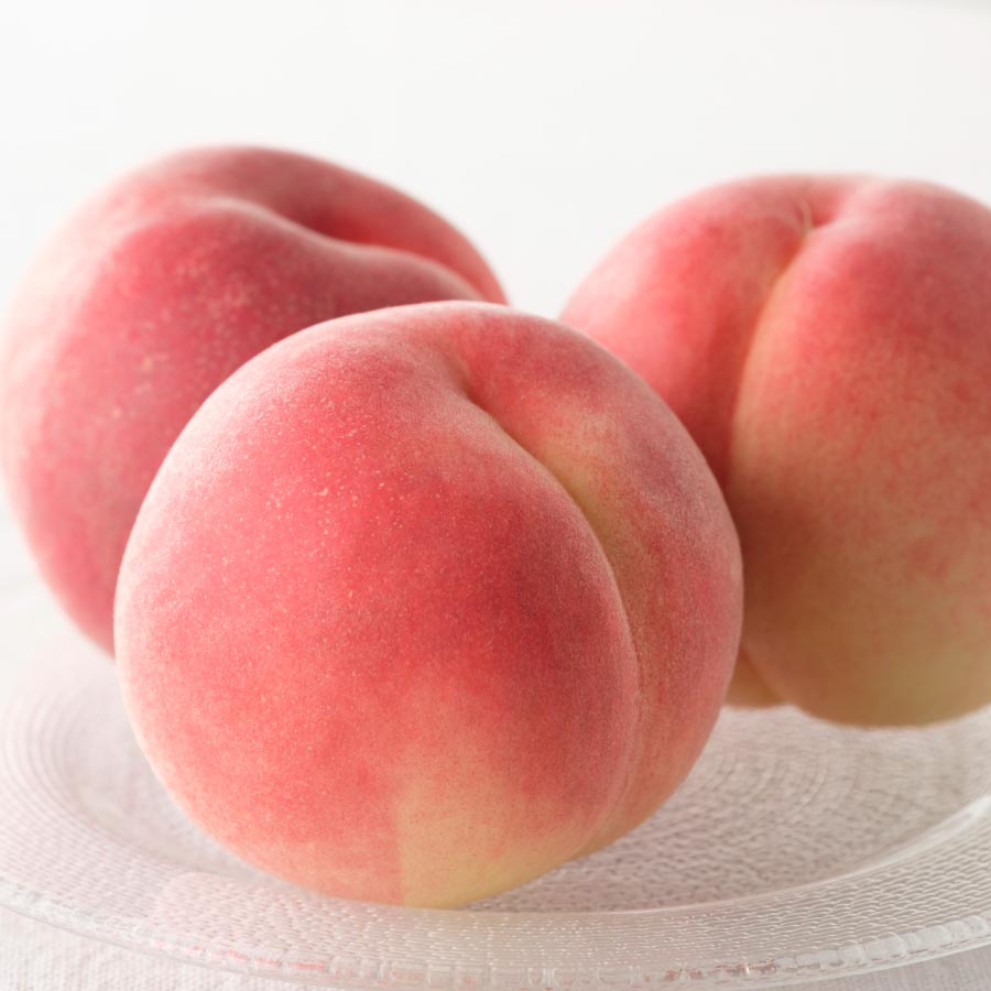 飛騨桃「なつっこ」特秀品2.6kg やや硬めの果肉、酸味が少なくすっきりとした甘さ
