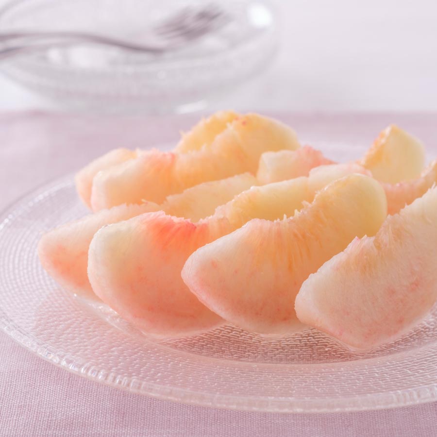 飛騨桃「なつっこ」特秀品2.6kg やや硬めの果肉、酸味が少なくすっきりとした甘さ