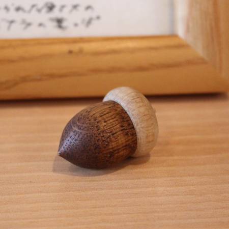 ＜オークヴィレッジ＞どんぐりカードスタンド　３個セット