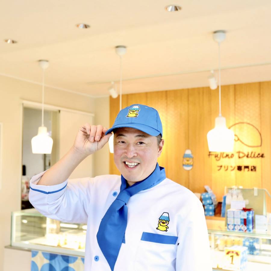 ＜フジノデリス＞富士山ルンルンプリン×3、コーヒー牛乳・抹茶・ミルクティー各×1　計6本セット