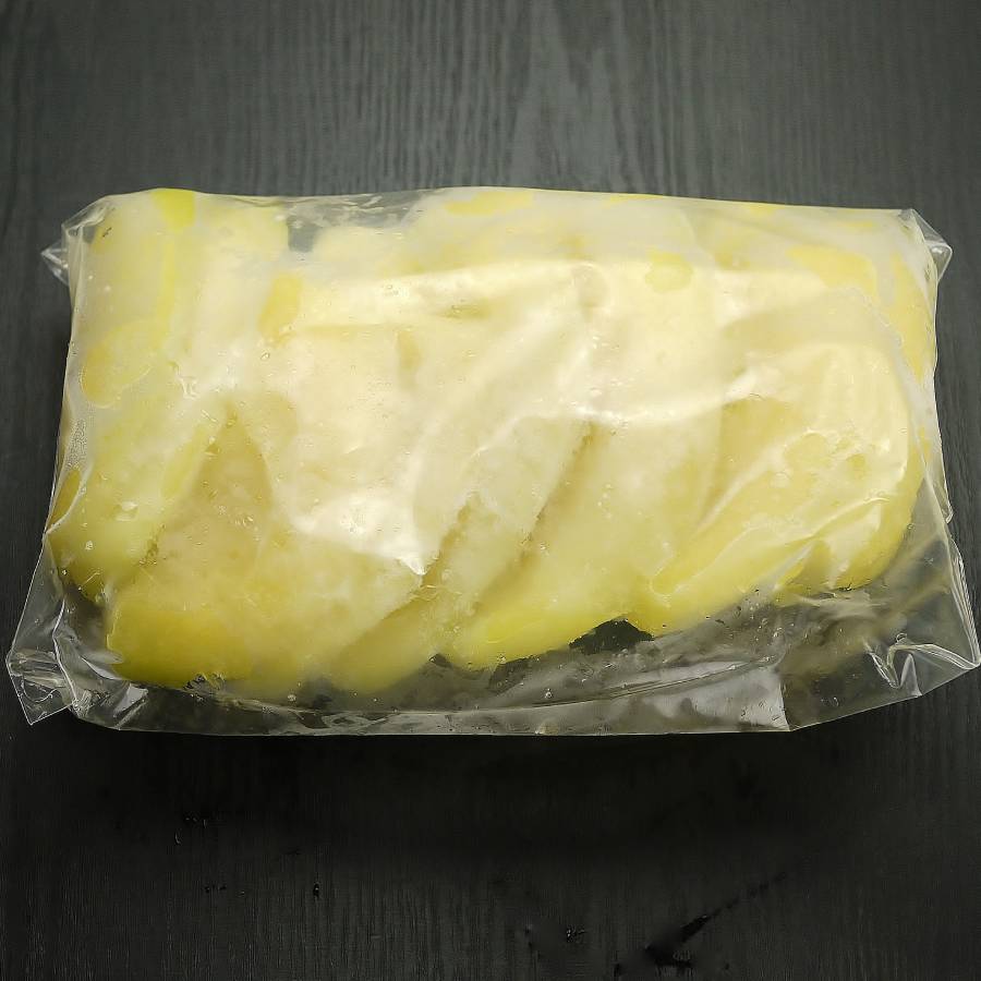冷凍カットクラウンメロン１ｋｇ１ｋｇ（500g/袋×２）