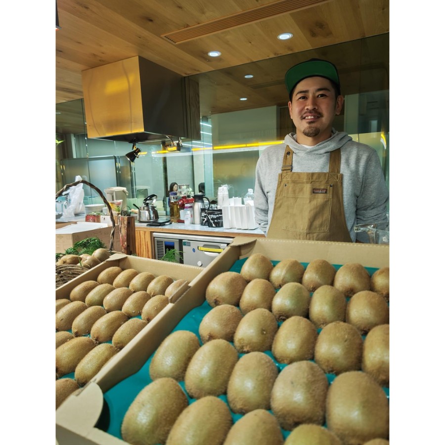 ＜佐藤農園＞キウイフルーツ（ヘイワード種）30玉